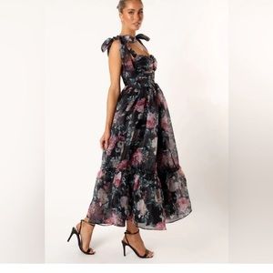 PETAL & PUP “ midi dress” size small
